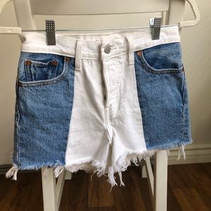 Levi’s Wedgie Short size 25
